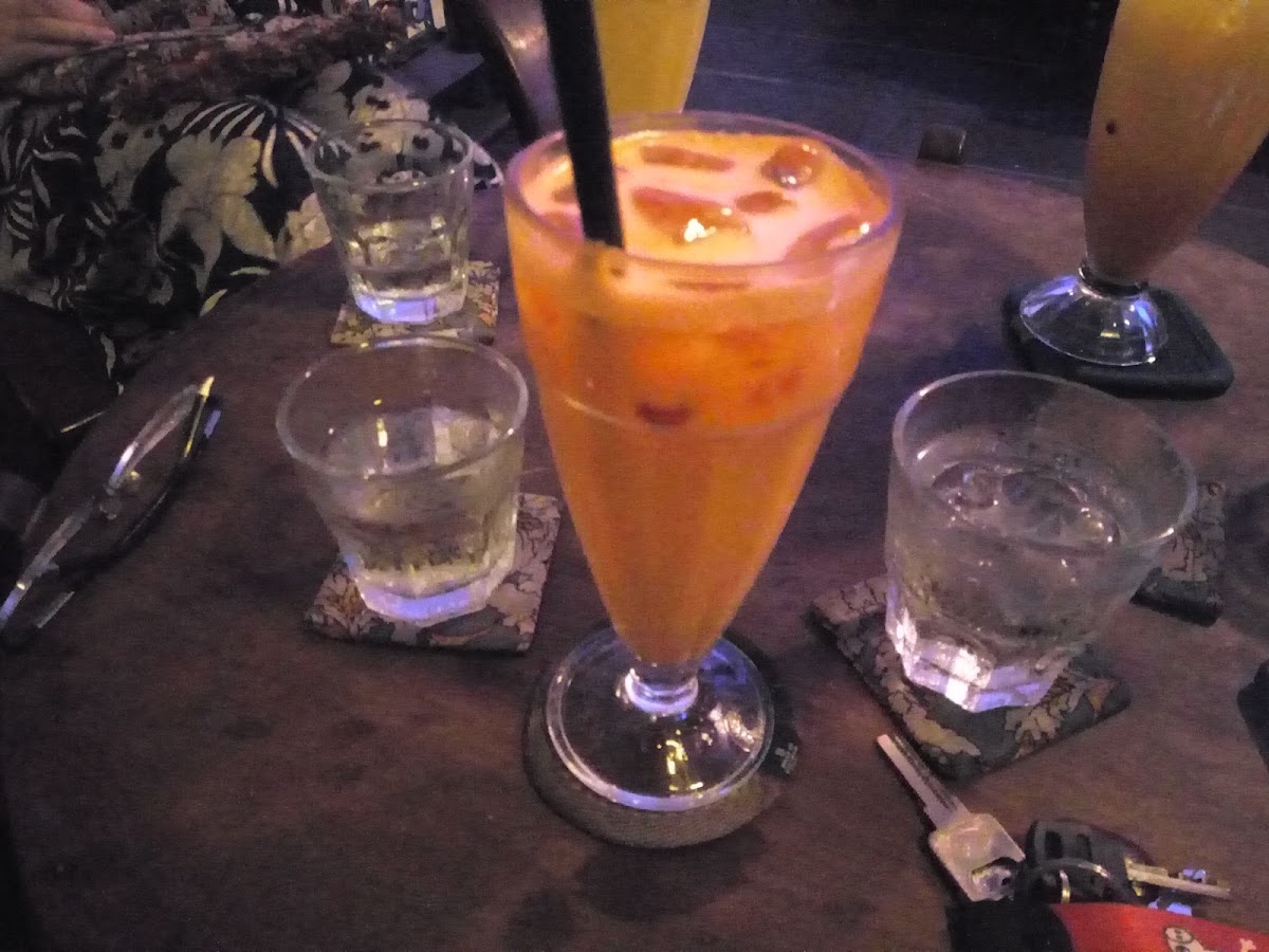 Hoang Thi Coffee Shop - 6