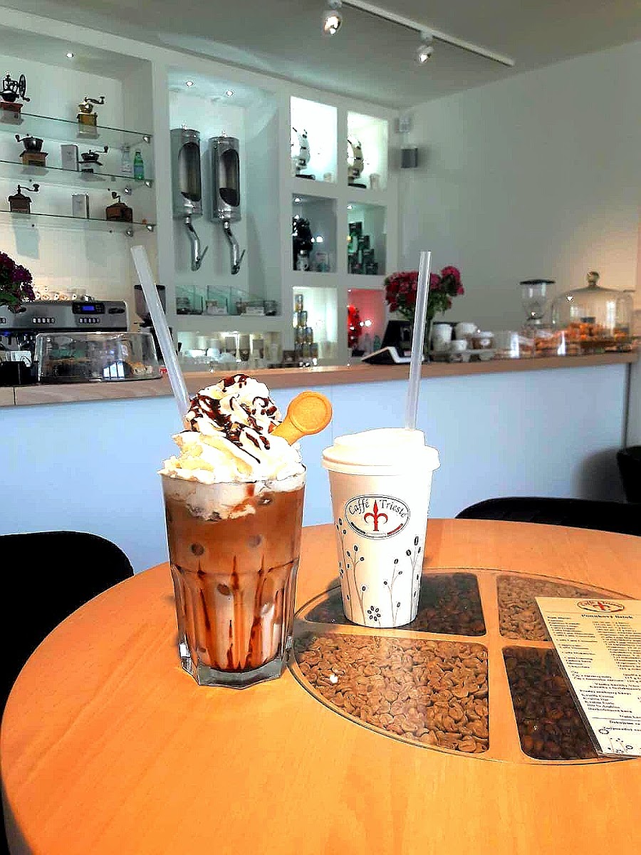 Caffe Trieste Nove Zamky - 8