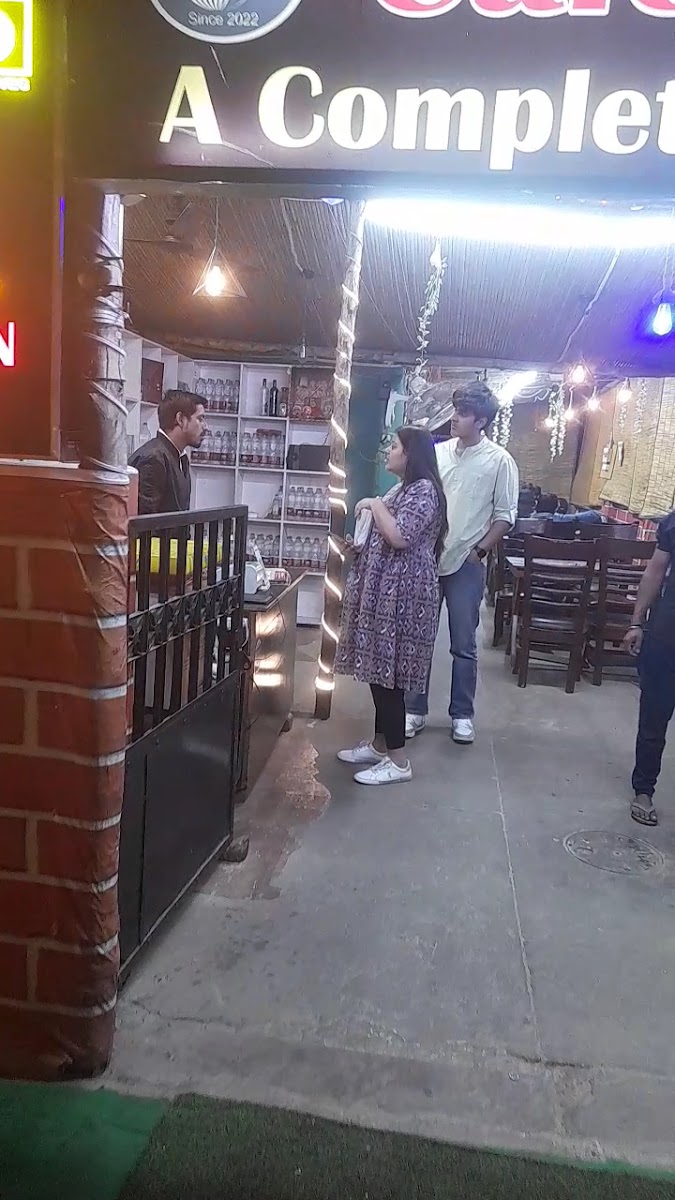 Cafe wale gupta ji since 2022 - 10