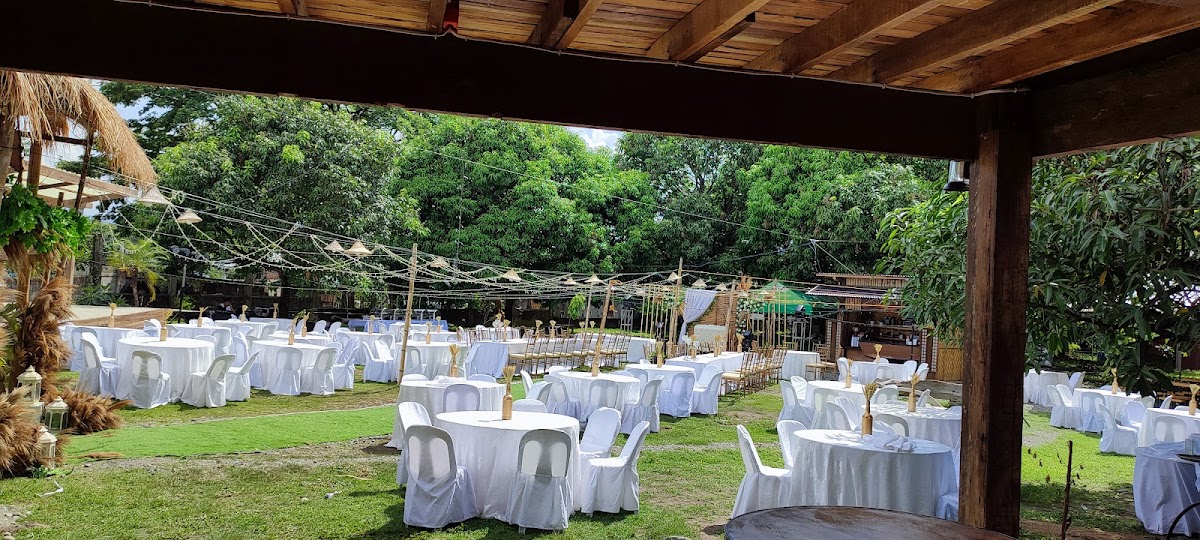 Dapithapon Farm Cafe