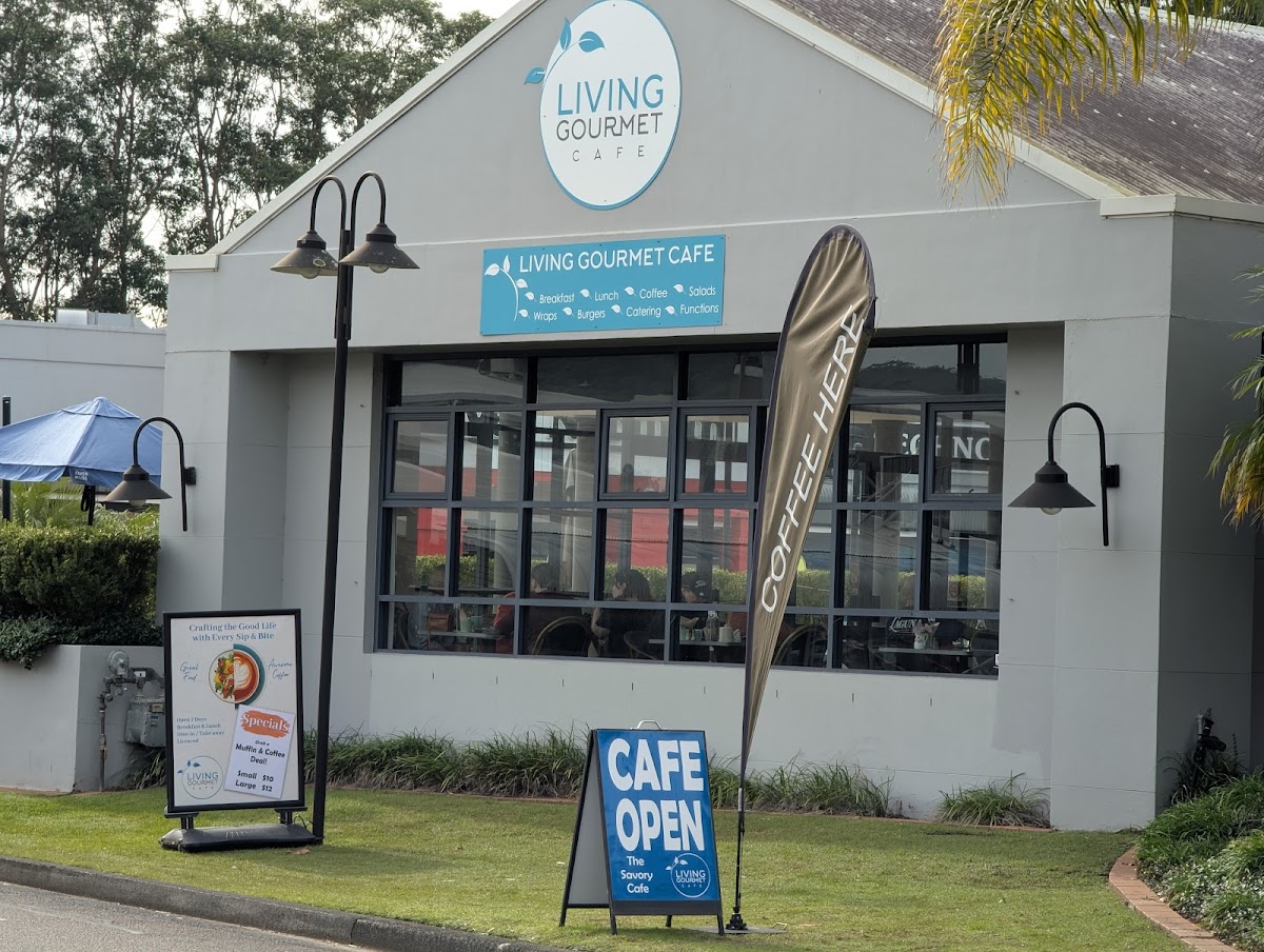 Living Gourmet Cafe (aka The Savory Cafe)