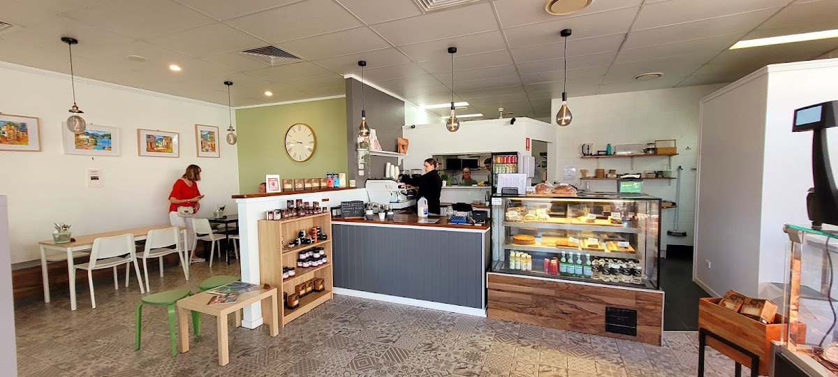 The Walkway Village Cafe