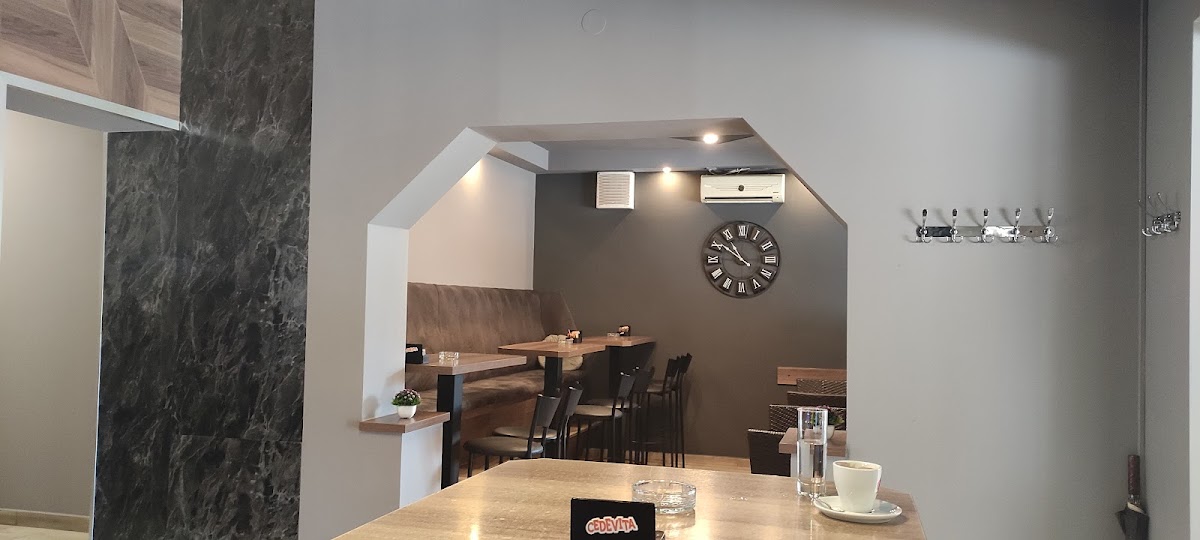 Vratio se Šime caffe bar