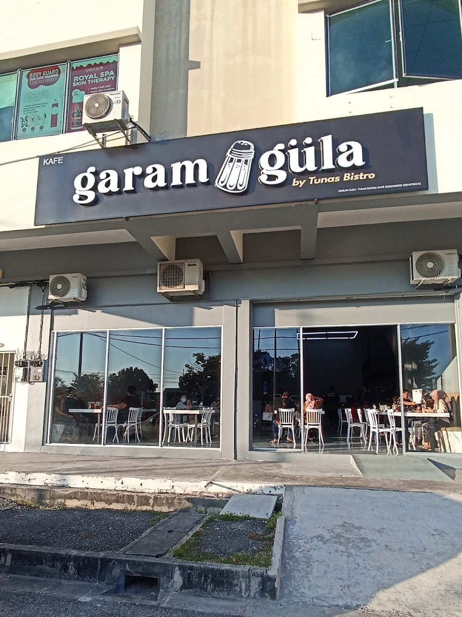 garam gula cafe