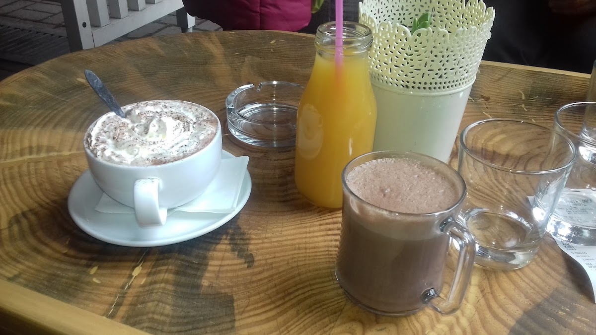 Coupa Libre Bar & More - 8