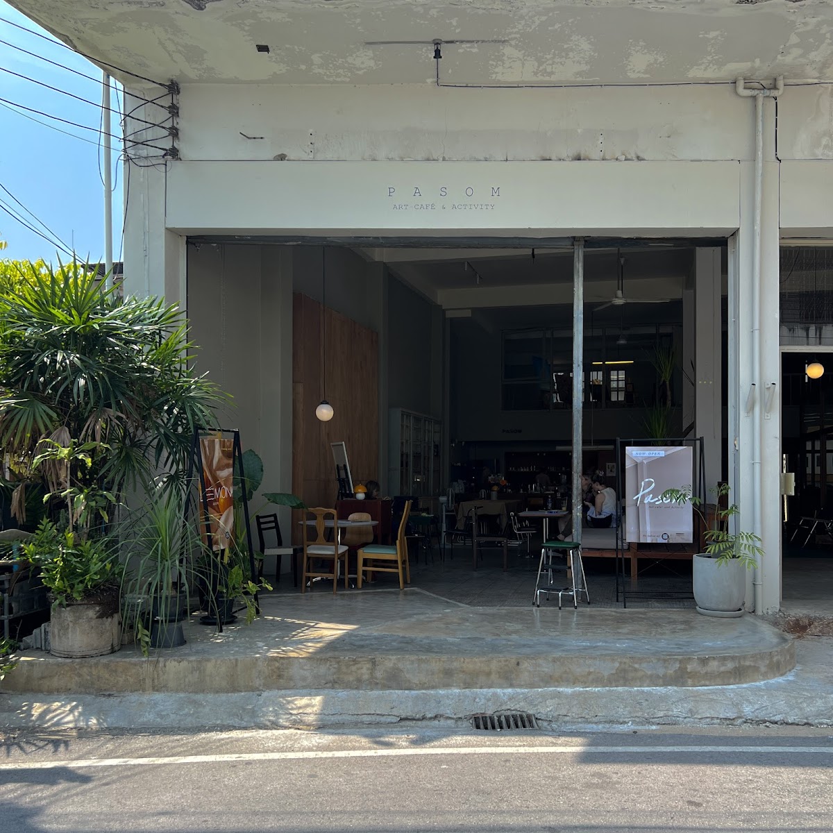 Pasom - Art cafe and activity.