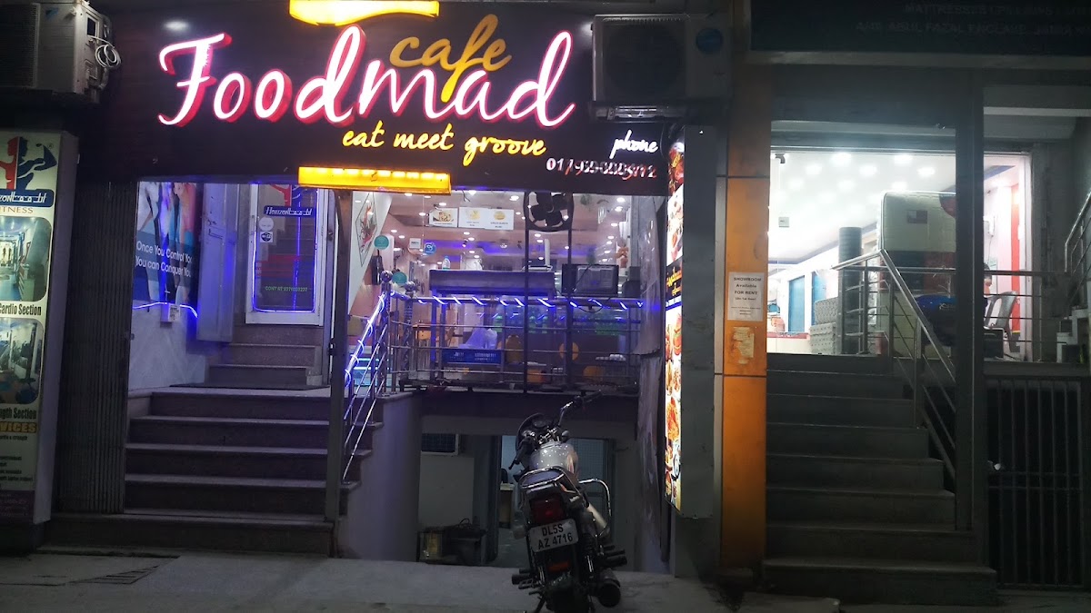 Foodmad Cafe - 3