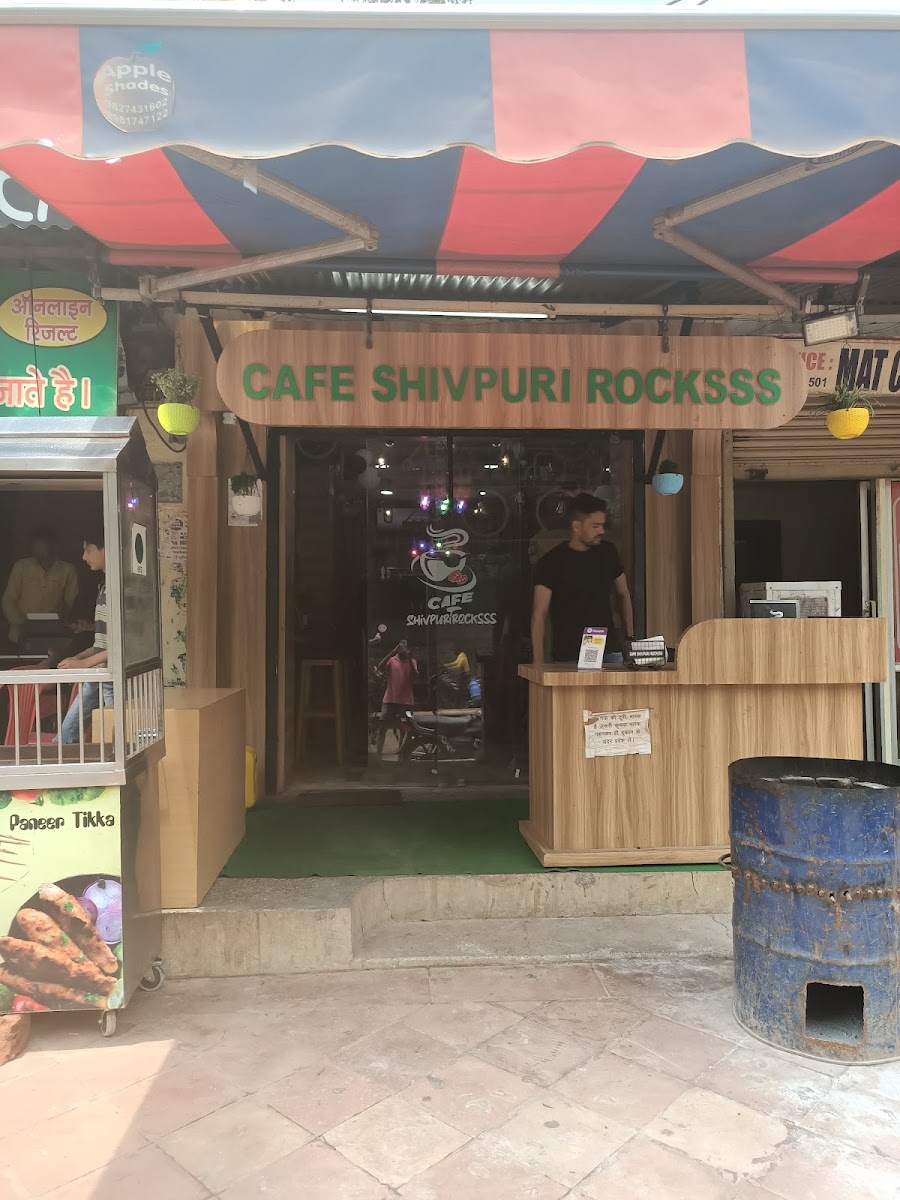Cafe Shivpuri Rocks