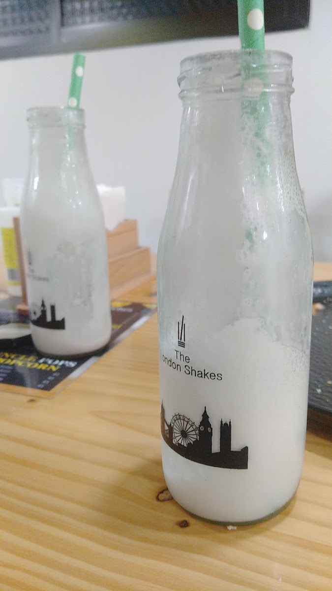 London shakes and cafe , Sanquelim GOA - 5