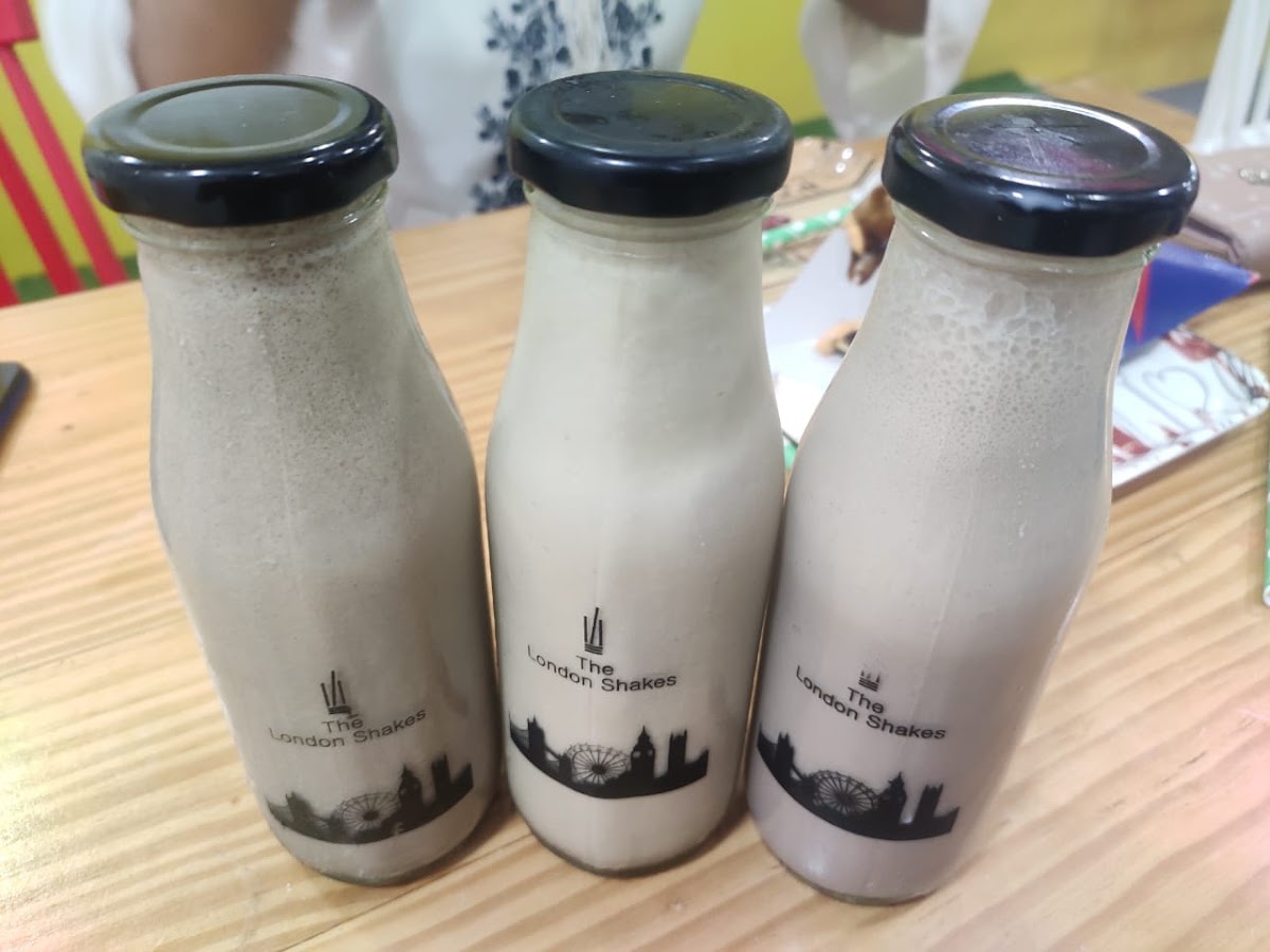 London shakes and cafe , Sanquelim GOA - 8