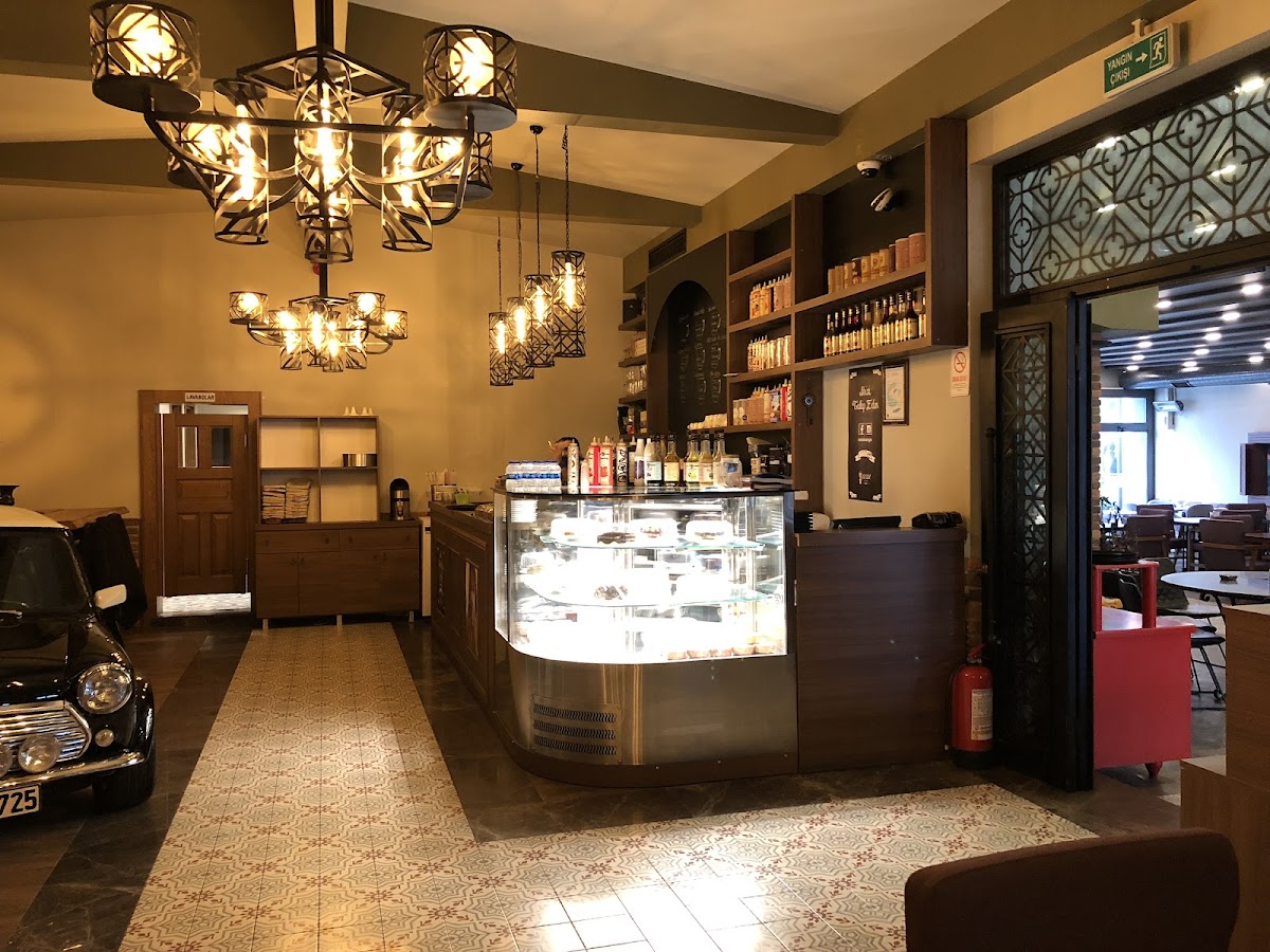 Castle Lounge Cafe& Restaurant