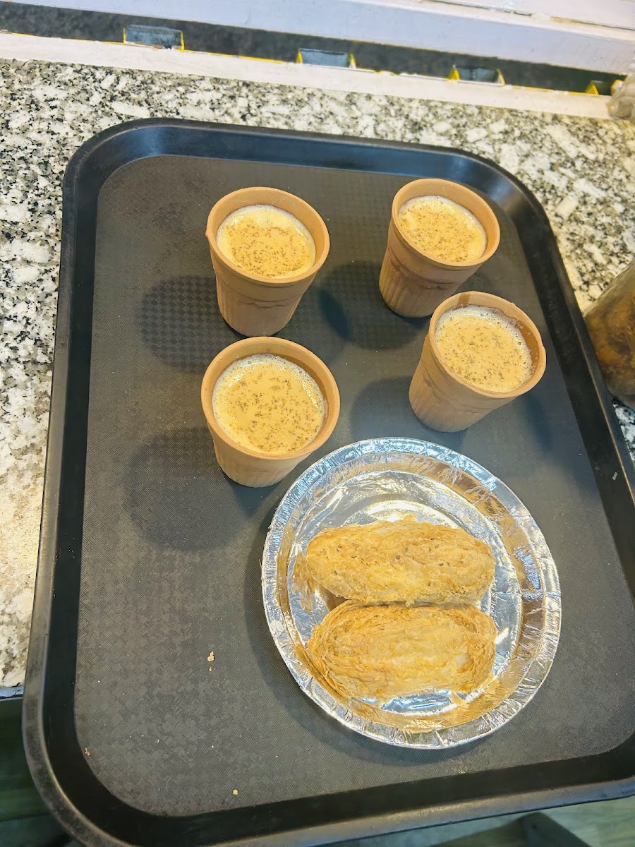 Smoothie bar & cafe - 9