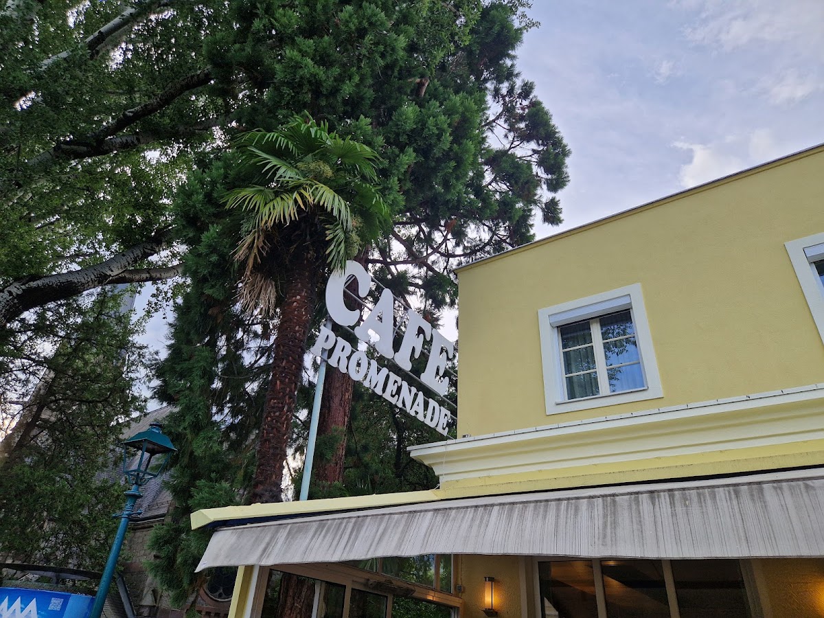 Cafe Restaurant Promenade - 3