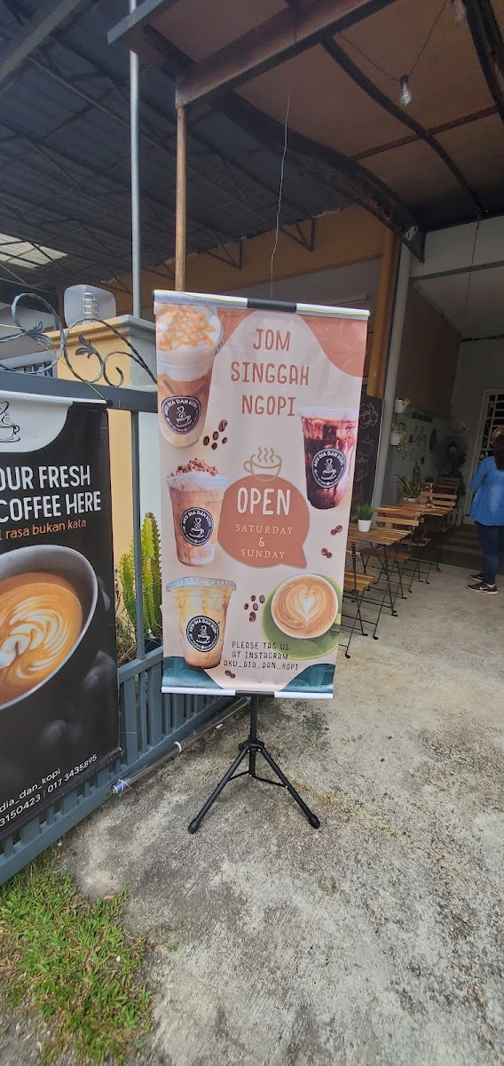 Aku Dia Dan Kopi - 6