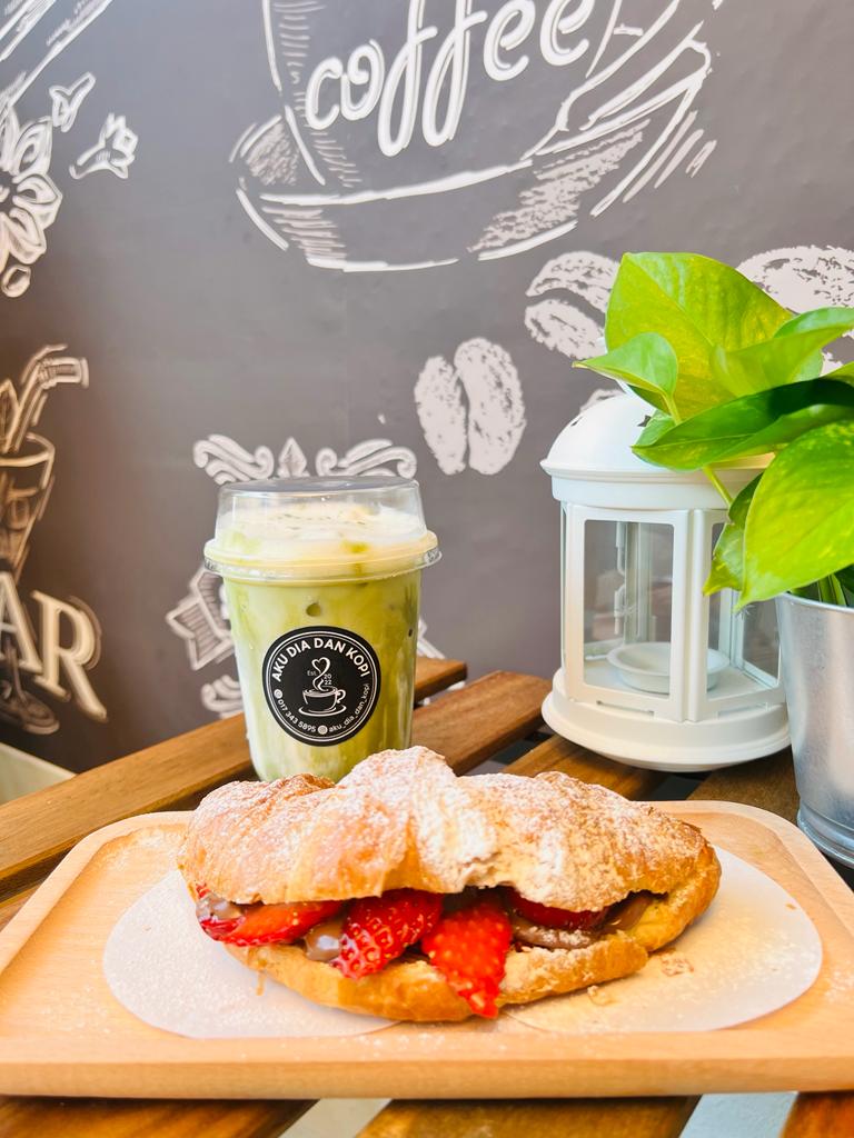 Aku Dia Dan Kopi - 3