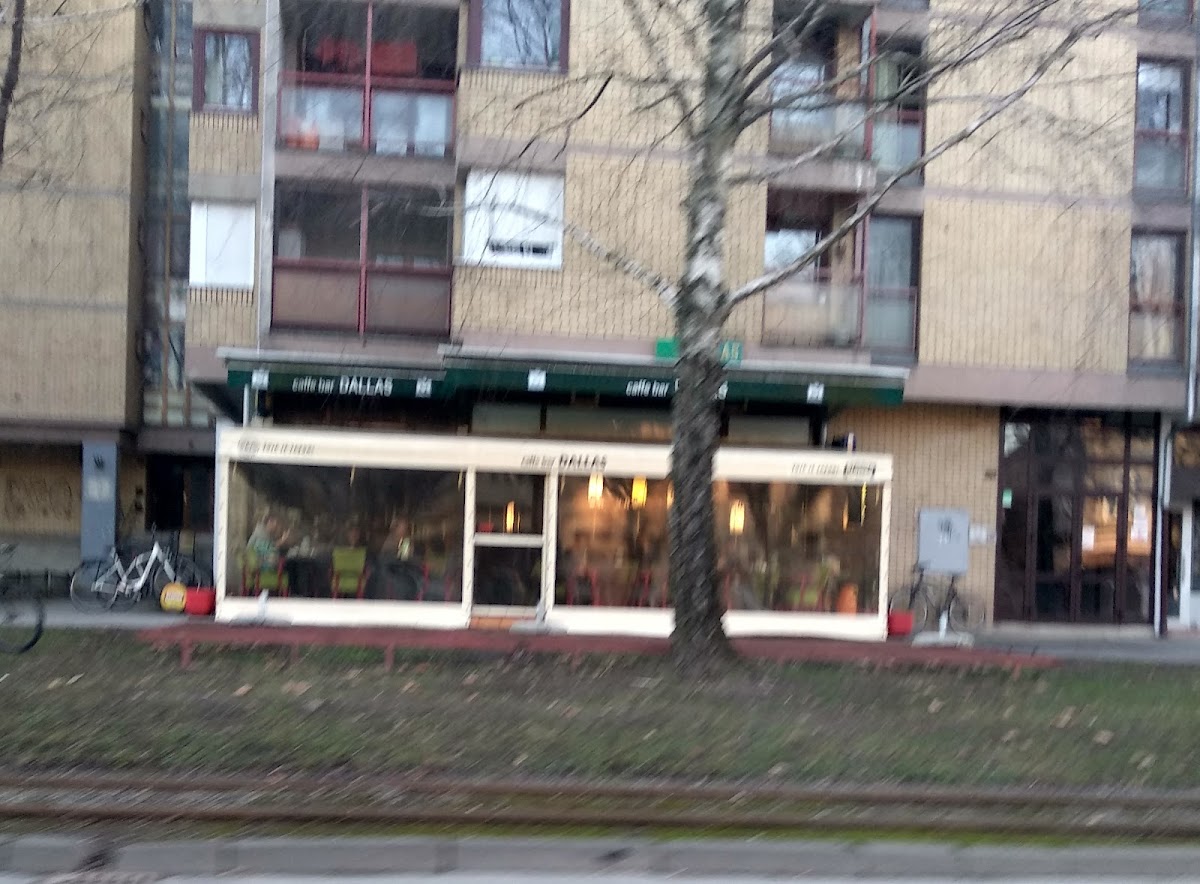 Caffe Bar Dallas - 3