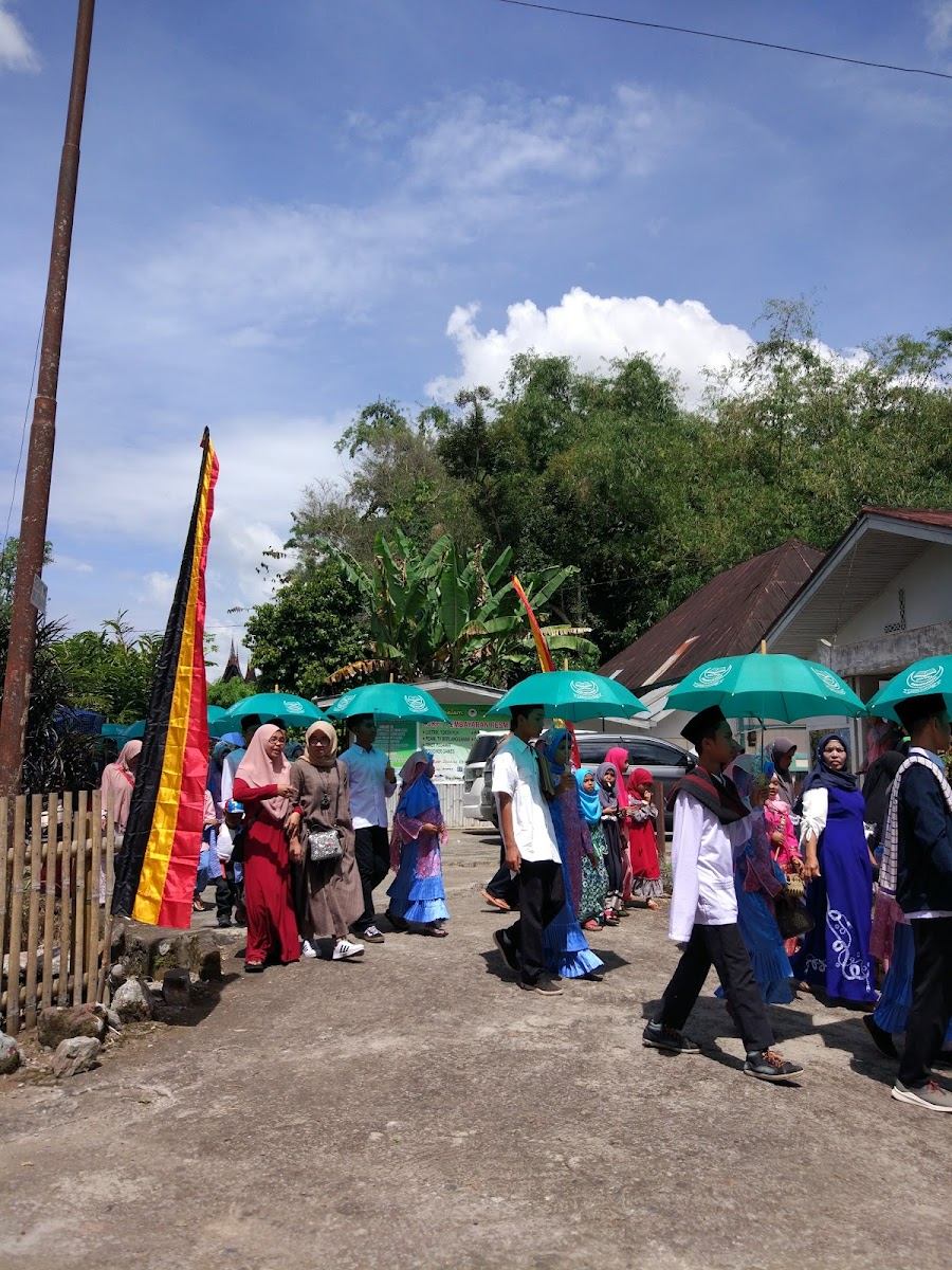 Balai Banyak( Hendri s)