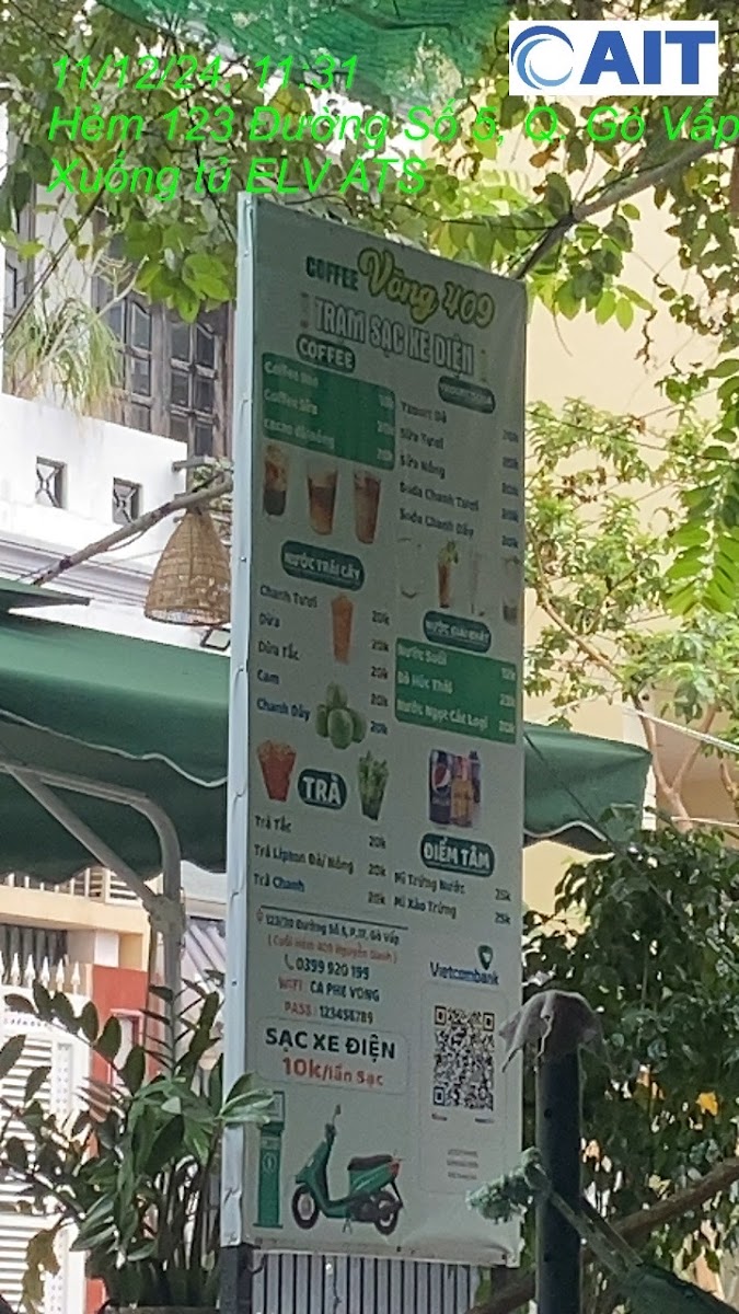 Cafe võng 409, Trạm sạc xe Điện - 3