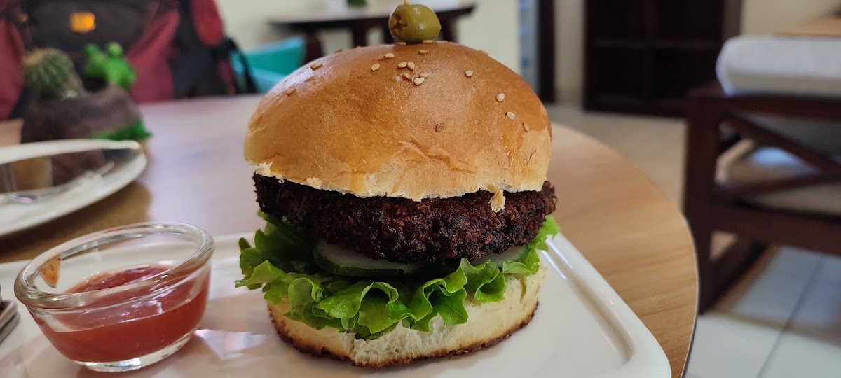 Golden Pine Cafe - 6