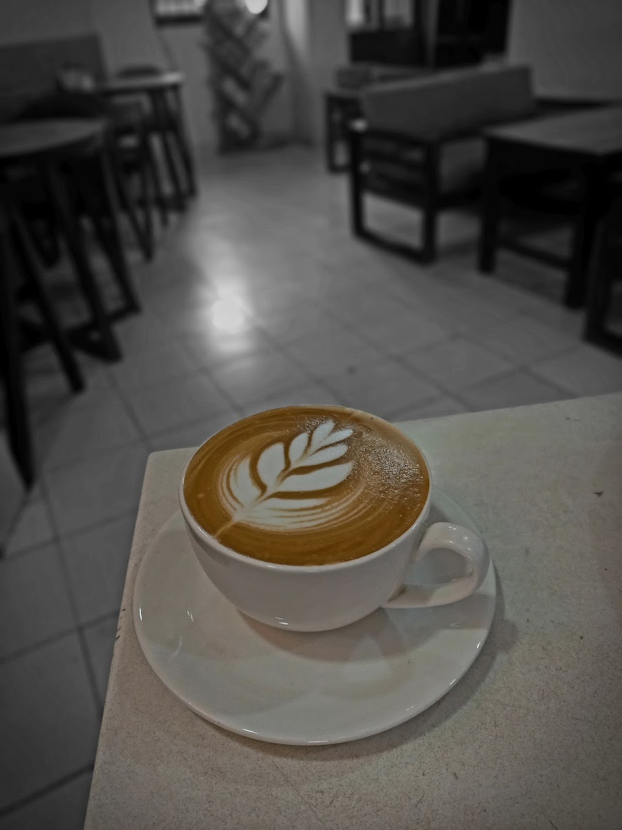 Golden Pine Cafe - 7