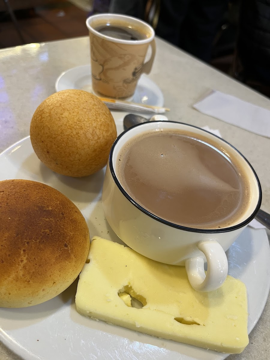 PANDEBONO Y CAFE EL DORADO - 2