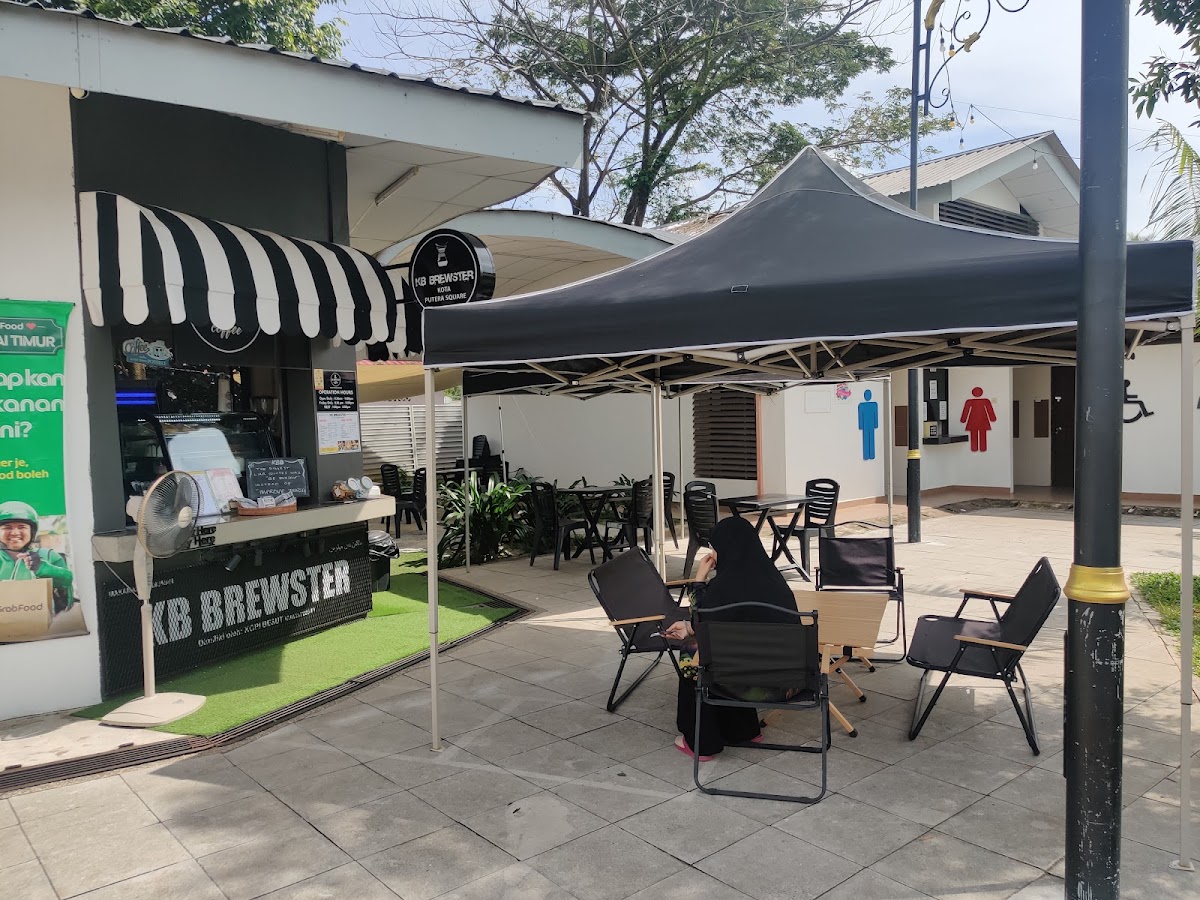 Kiosk KB Brewster Kota Putera Square