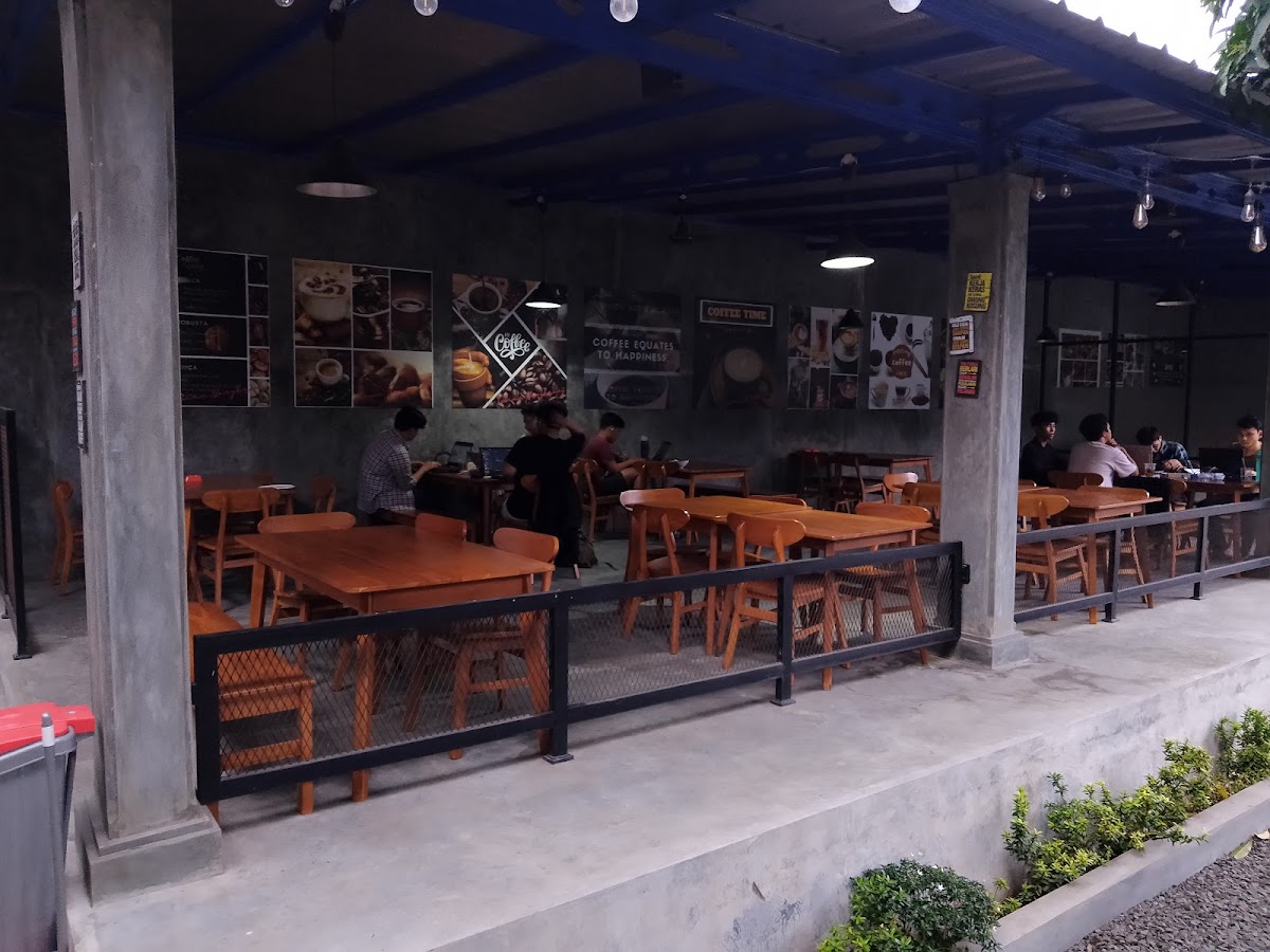 Teman Nongki Kampus Cafe