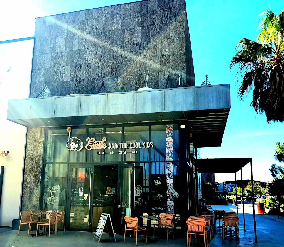 Émilie and the cool kids