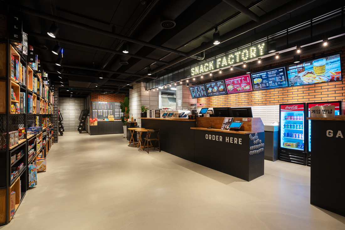 Board Game Cafe RedButton