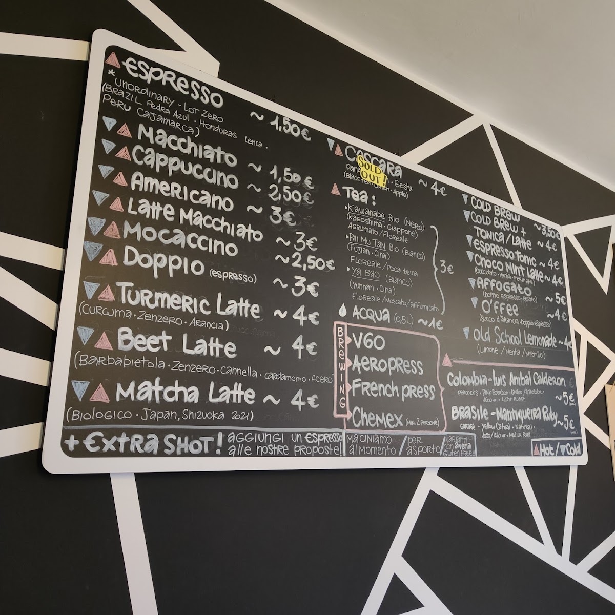 KURO - Specialty Coffee Shop & Brew Bar - 1