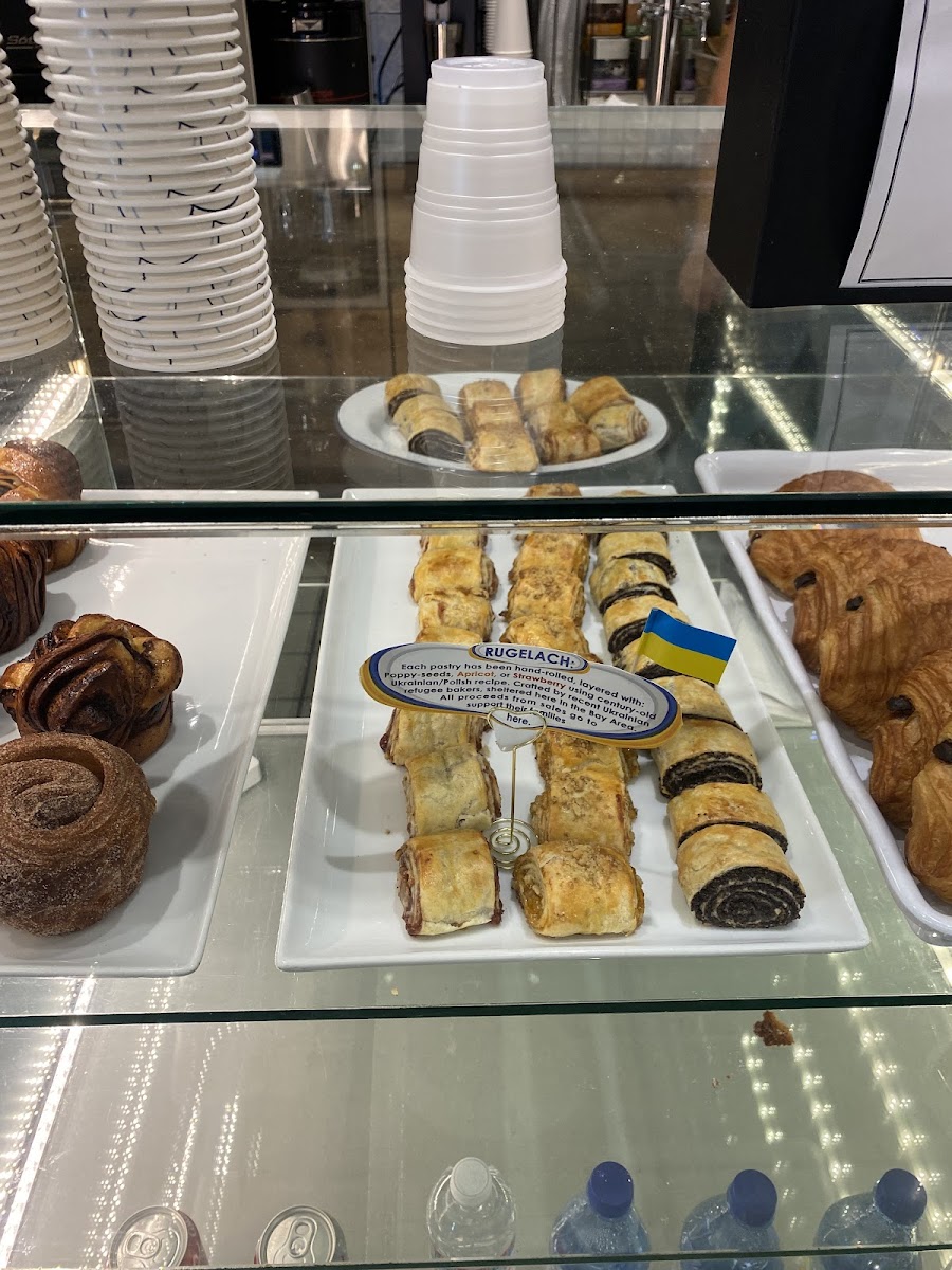 Yali’s Qualcomm Café - 6