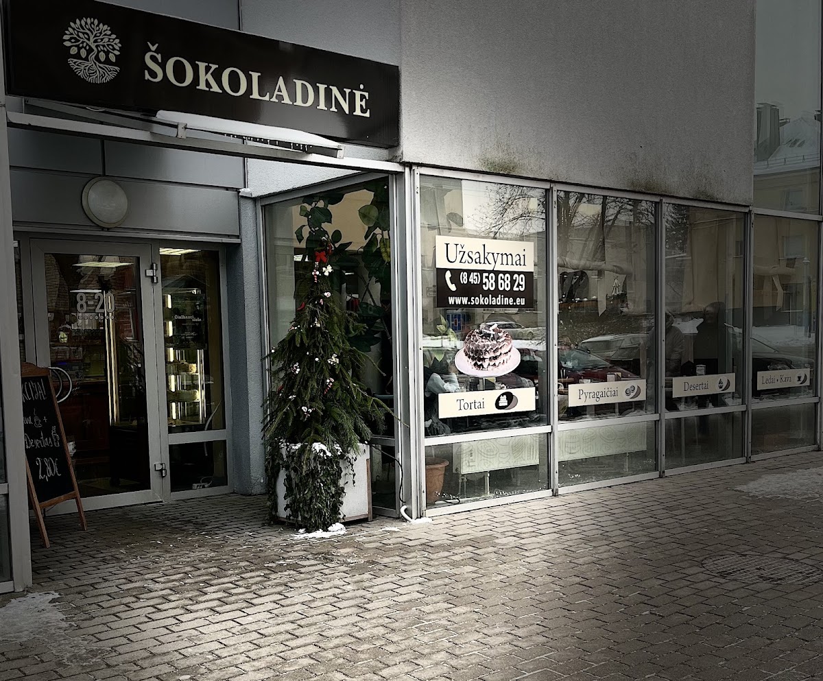 ŠOKOLADINĖ kavinė