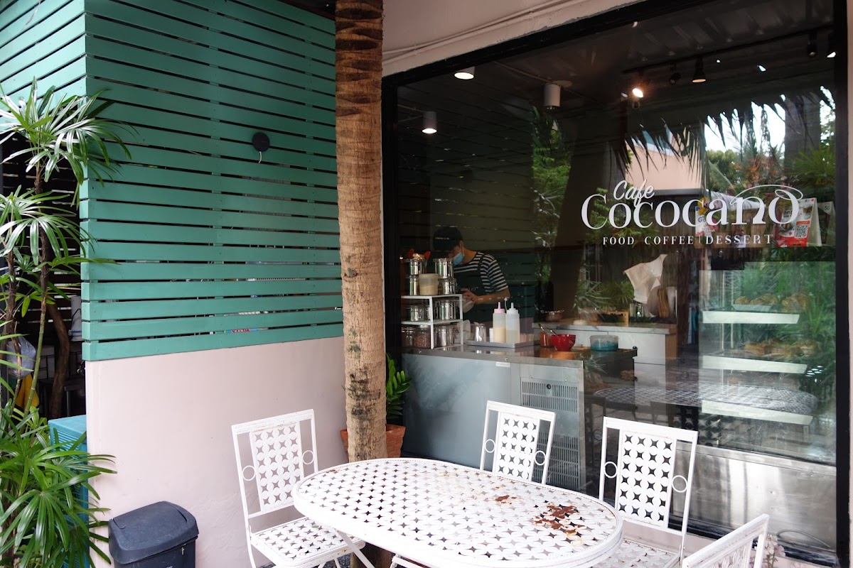 Cococano Cafe & Eatery