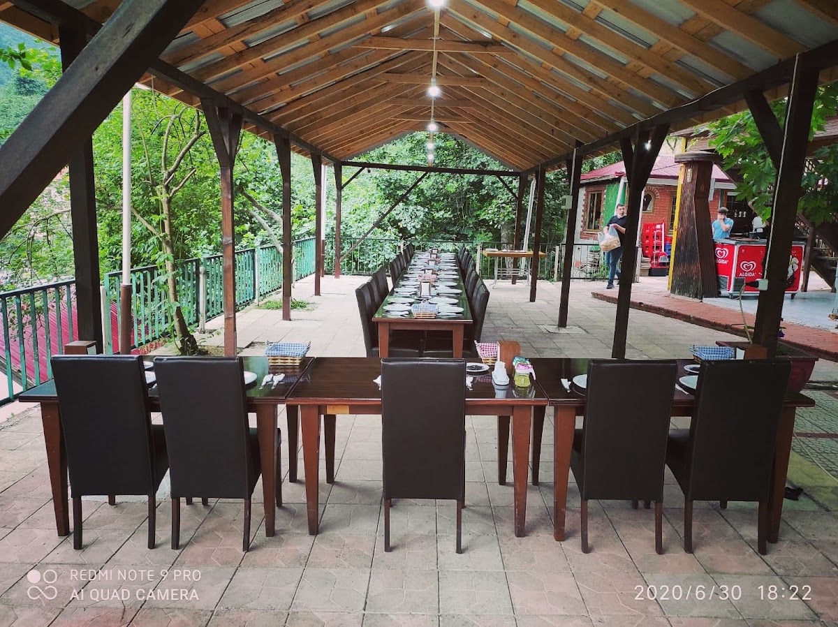 Çınar Park (Çınar Evi Cafe ve Et-Mangal)