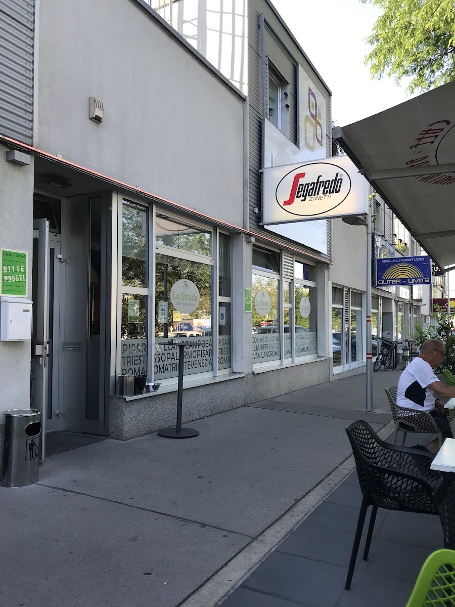 La Strada Cafe-Bar Italiano