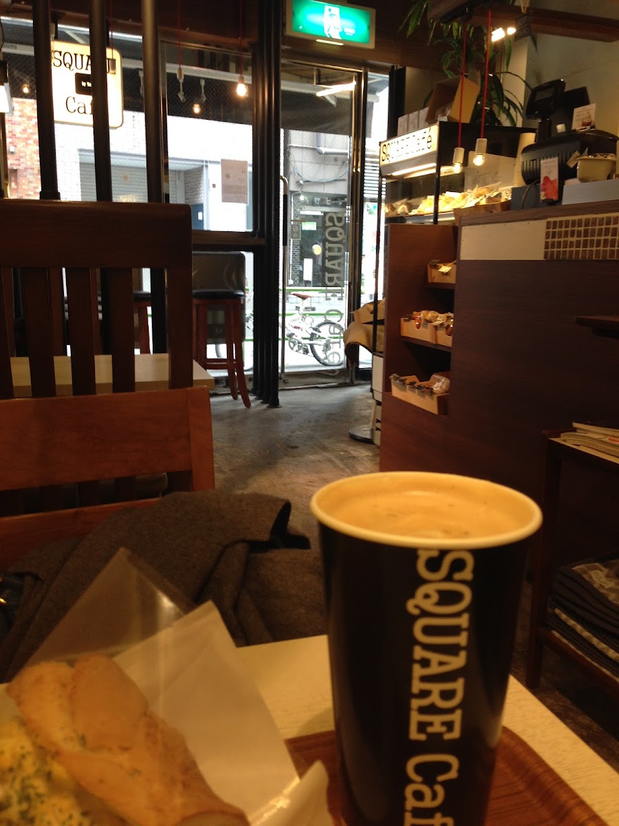 SQUARE Cafe Nihonbashi Hamacho - 5