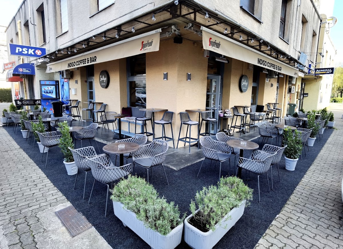 Indigo Coffee & Bar - 3