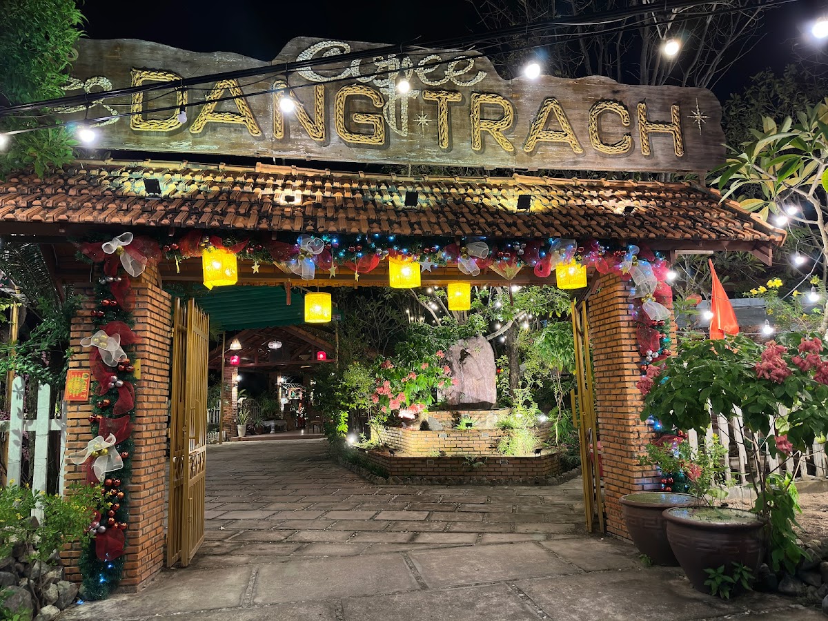 Đăng Trạch cafe sân vườn KDL Cam Lâm