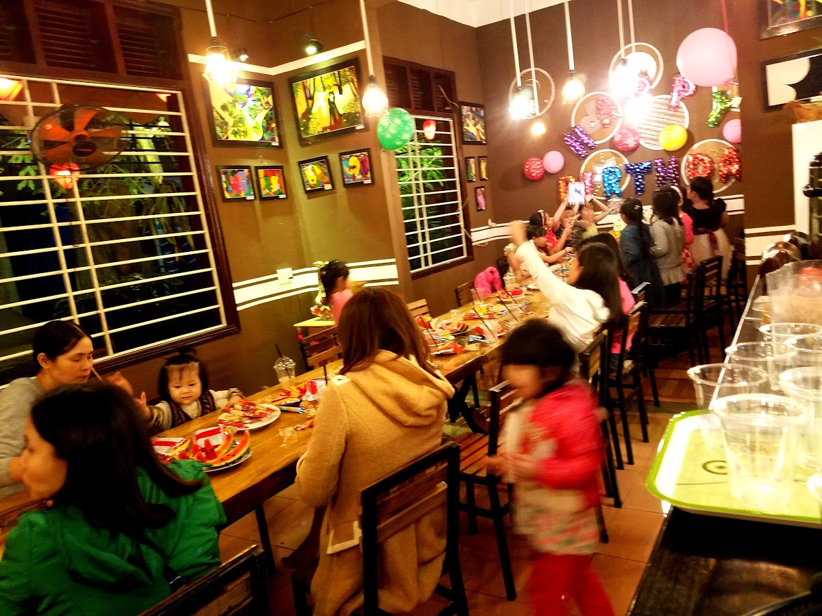 Saigon Cafe stone - 4