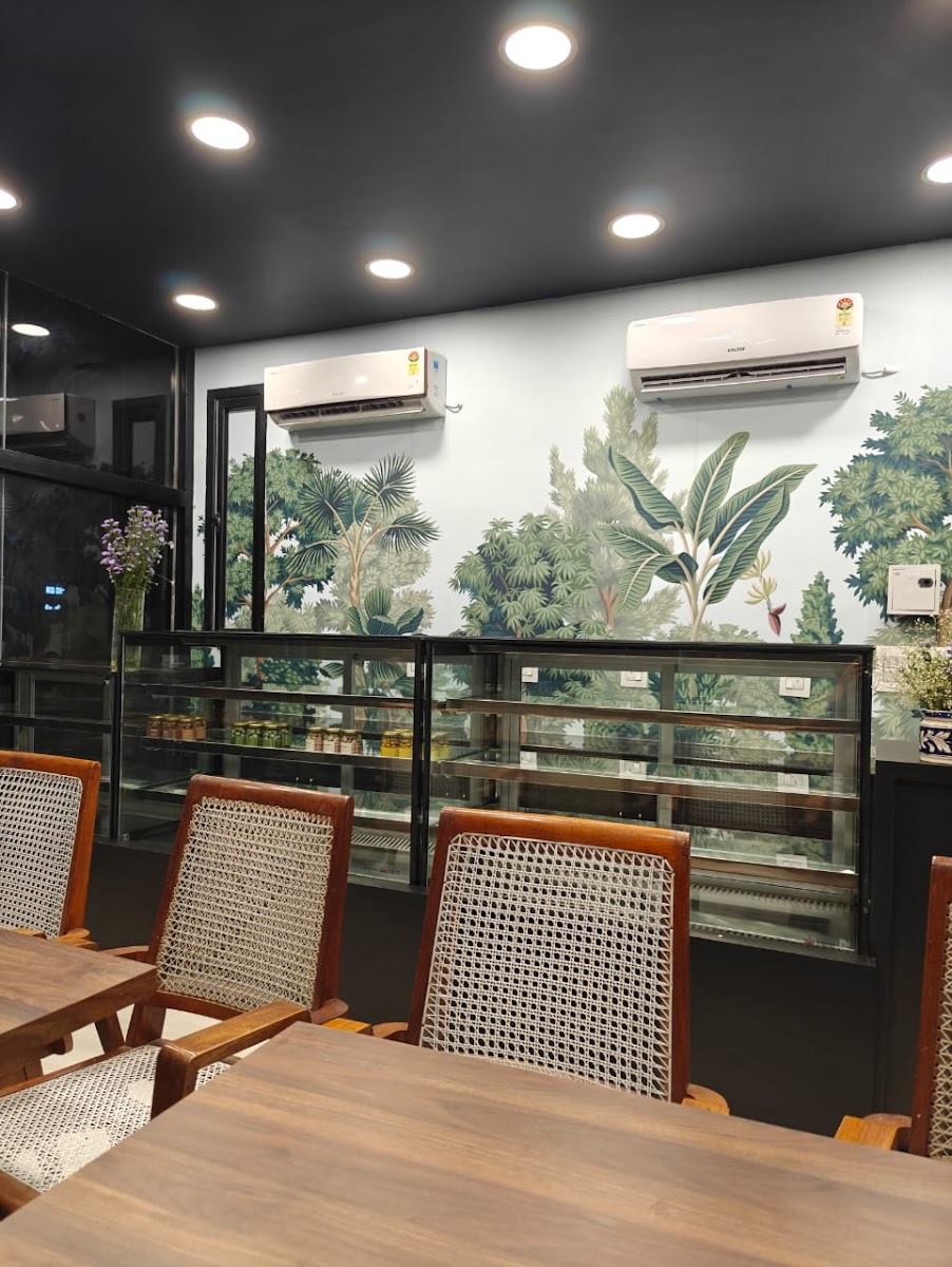 Sugar N Grace (Cafe Boutique)