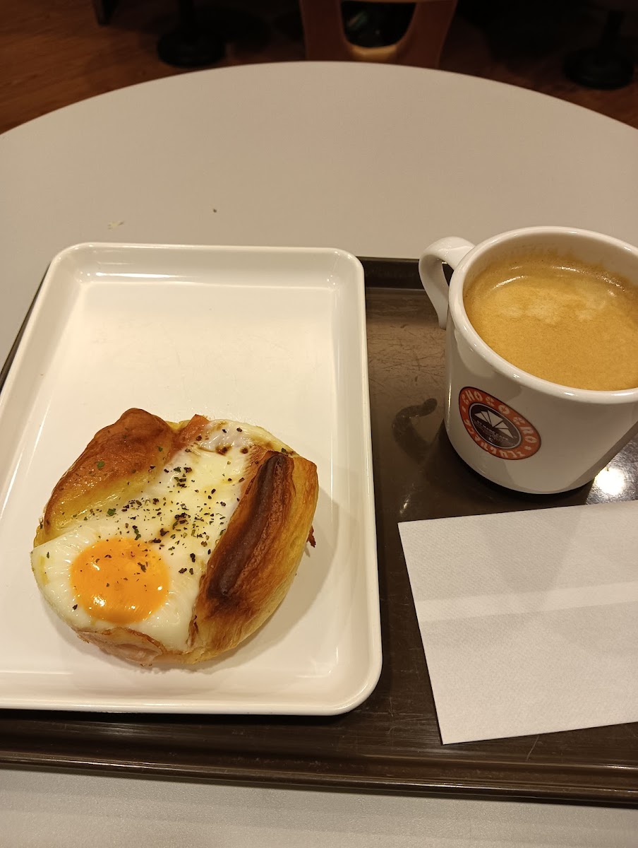 Saint Marc Cafe - Sannomiya Center Gai - 4