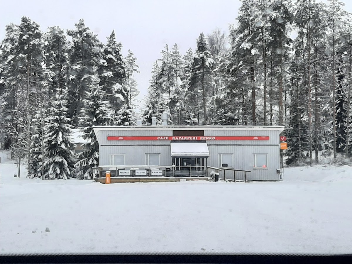 Cafe Raparperi Renko - 4