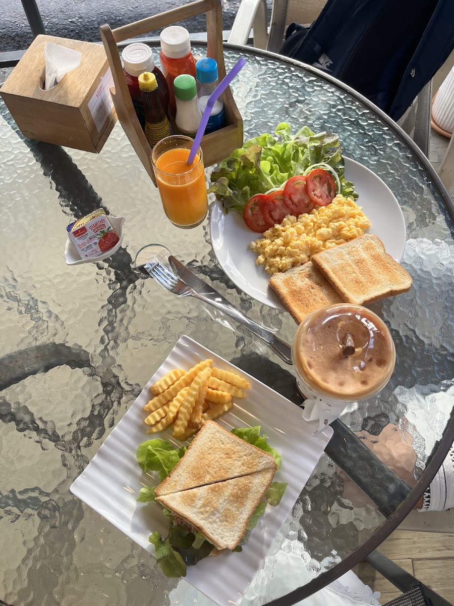 COZY CAFE AT KARON - 4