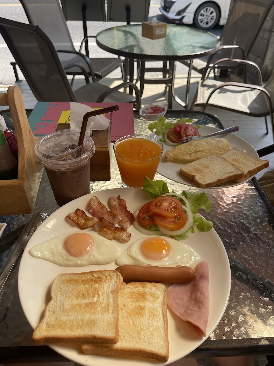 COZY CAFE AT KARON - 6