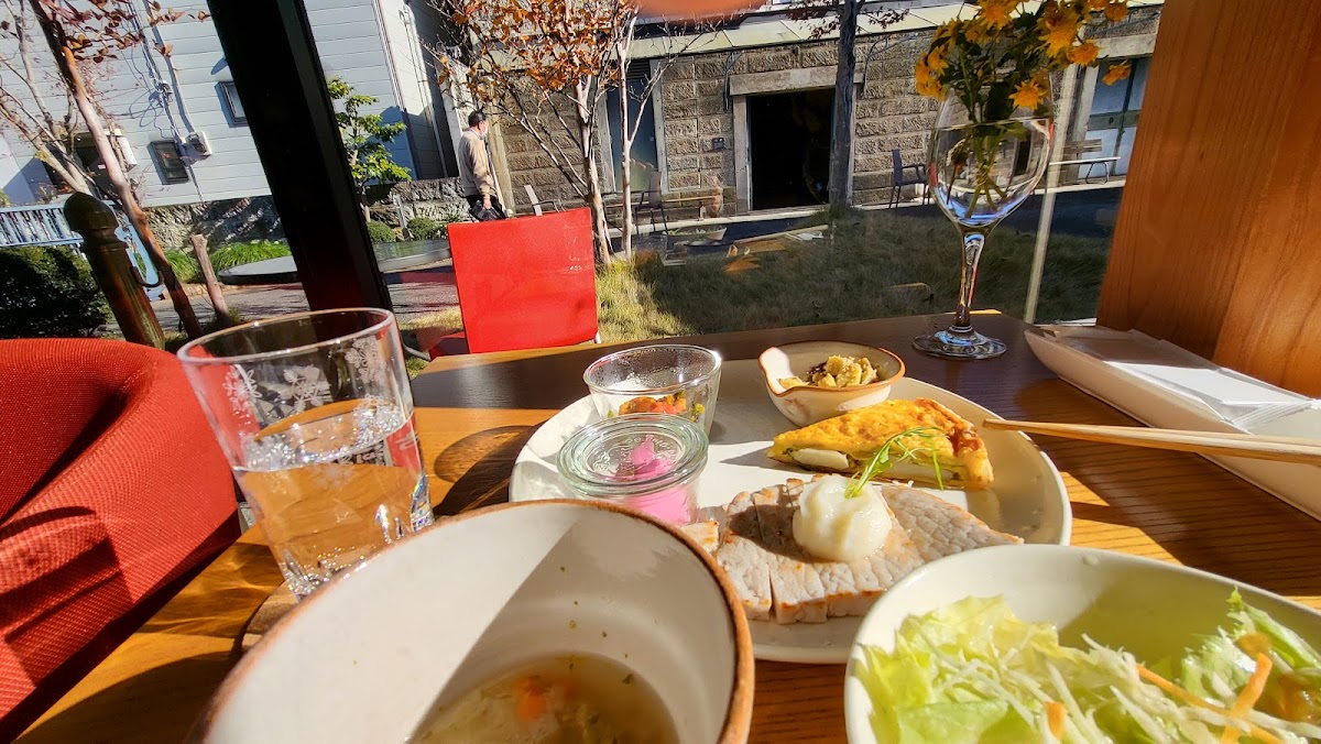 Sane cafe & gallery - 10