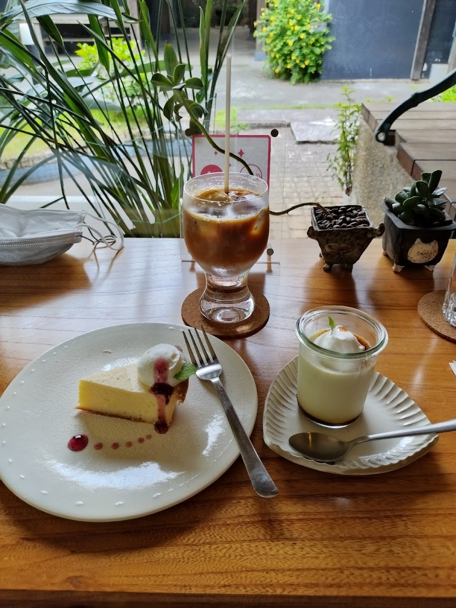 Sane cafe & gallery - 8