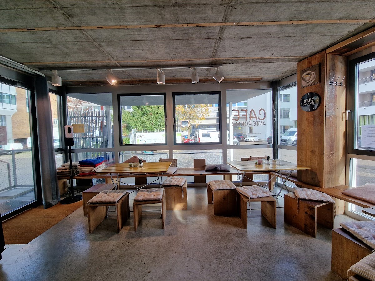 Cafe Anteportas