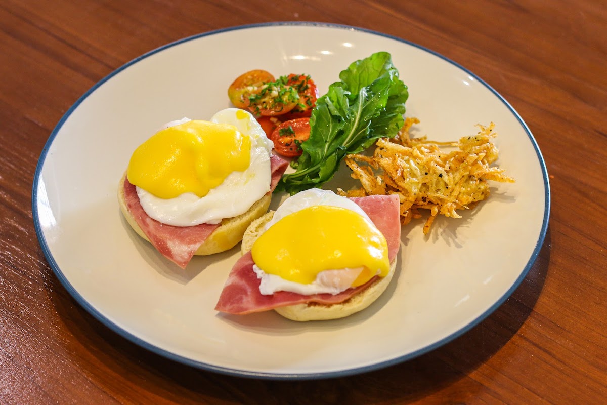 Om King Coffee & Eatery - 4