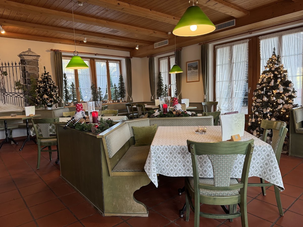 Cafe Restaurant Rebe