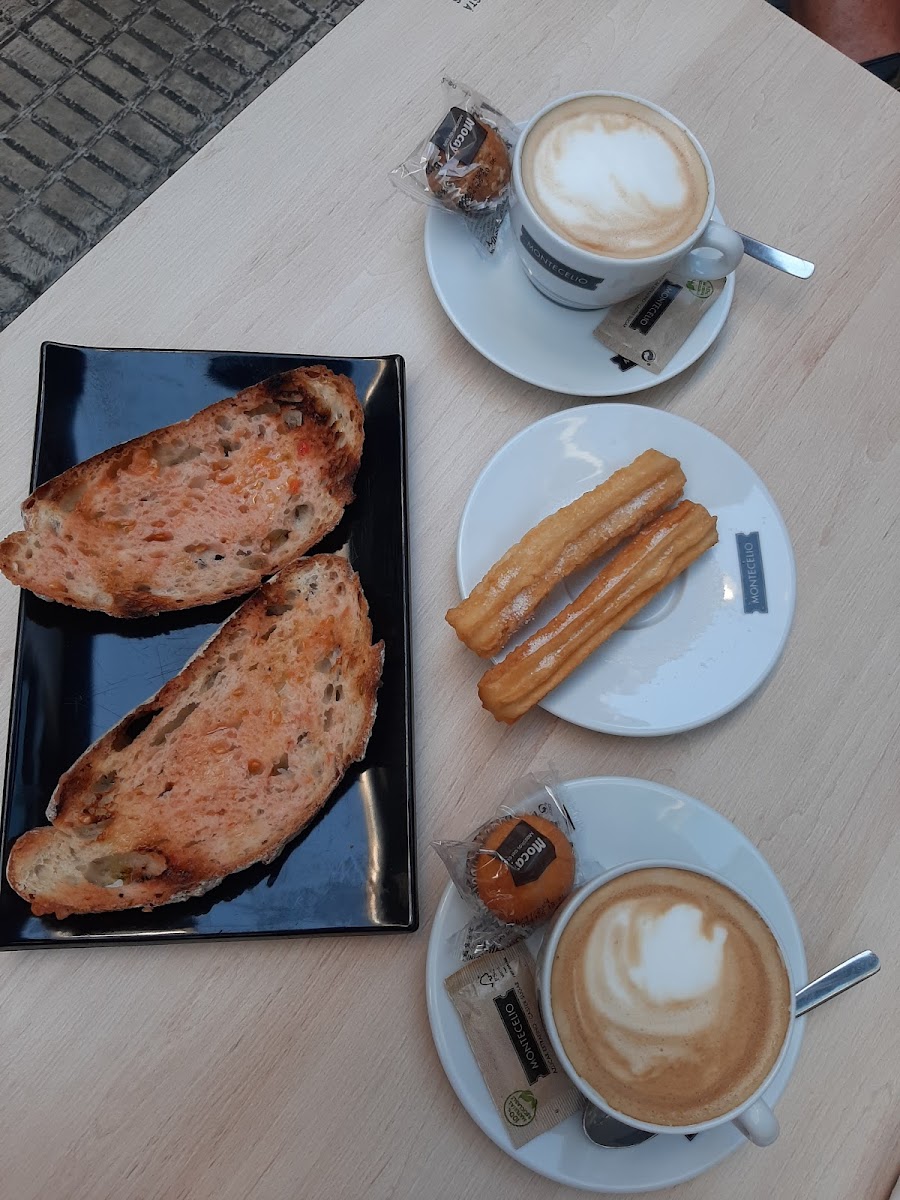 Cafe Bar Oh! Caruso - 5